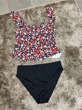 Girls swim suit set size
12-13Y